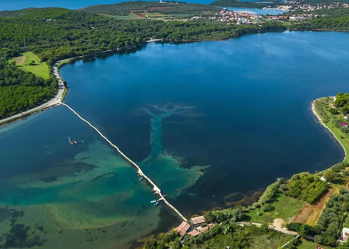 Semesterbostad Zuccon Pula